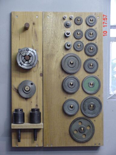 arrive2/a04toolboardnat.jpg